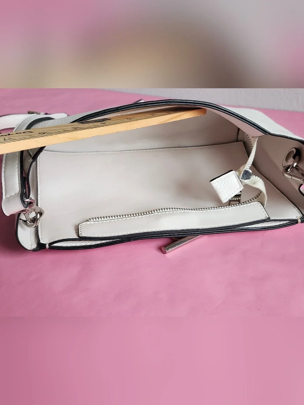 Sondra Roberts Off-White Pebbled Leather Shoulder Bag Crossbody